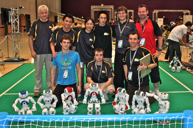 _images/2009_team_photo.jpg