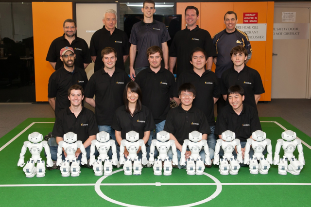 _images/2011_team_photo.jpg